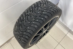 punainen Mercedes-Benz A 2013 kuva 22.