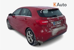 Punainen Mercedes-Benz A 2013 kuva 2.