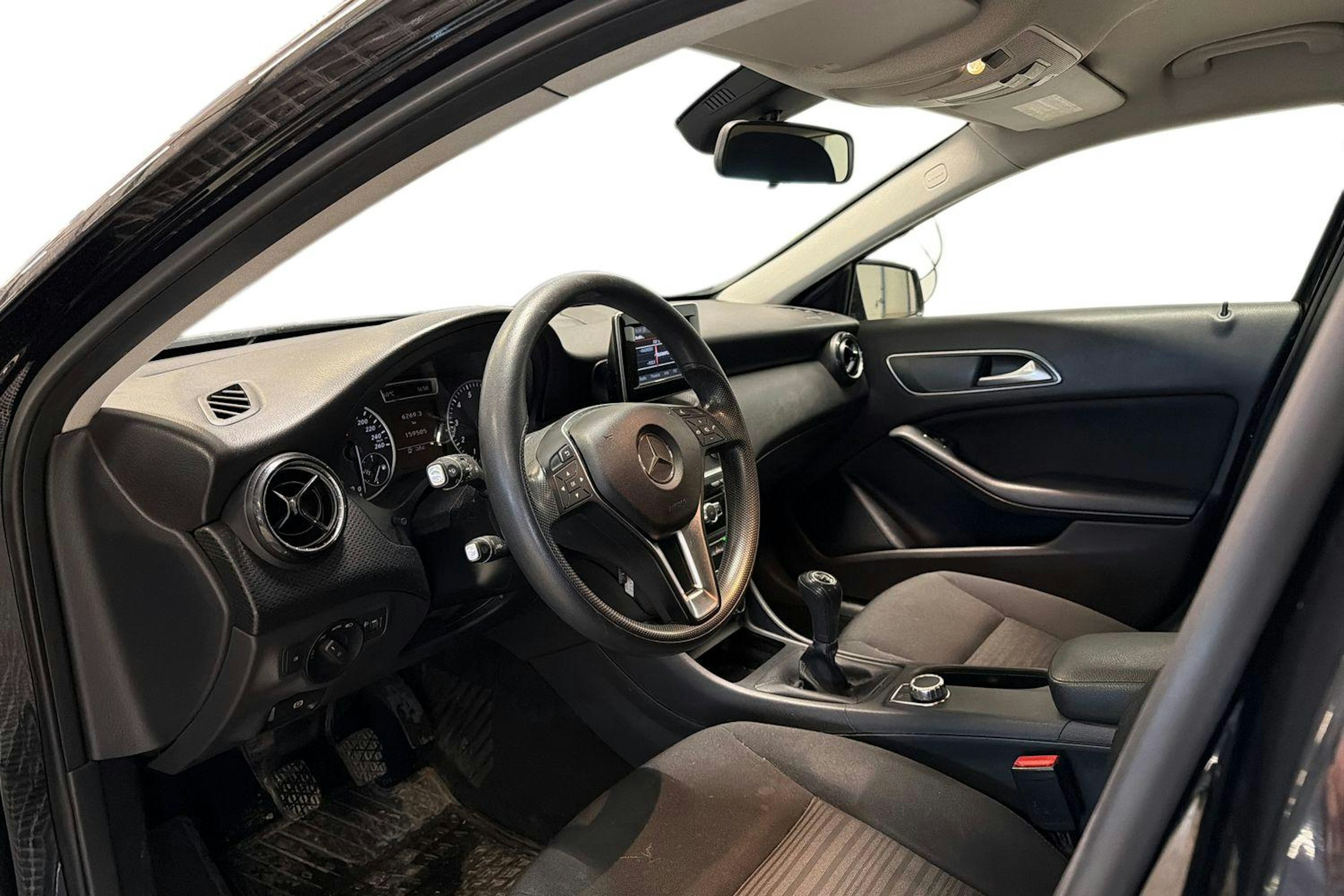 musta Mercedes-Benz A 2013 kuva 3.