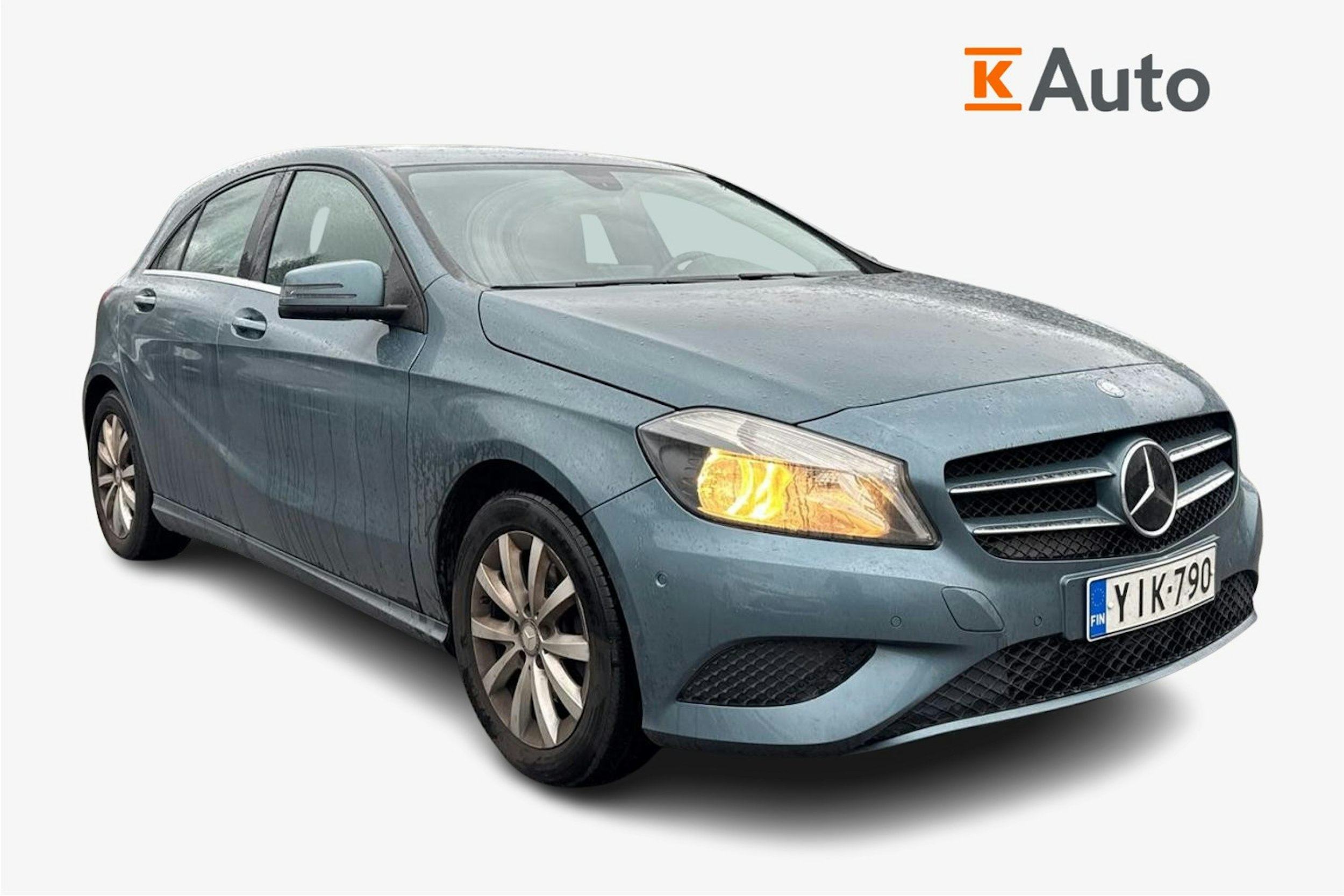 Sininen Mercedes-Benz A 2013 kuva 1.