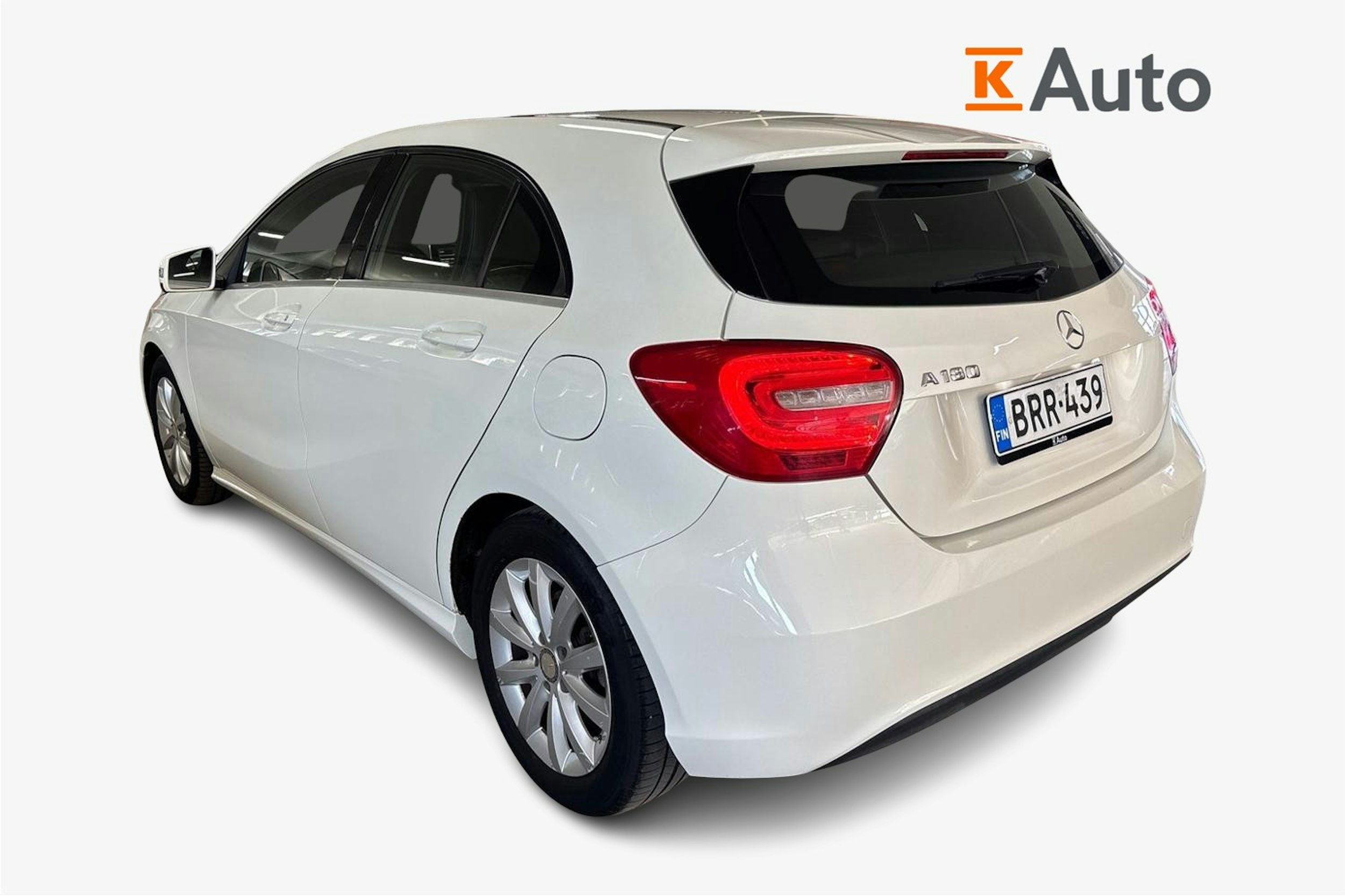 Valkoinen Mercedes-Benz A 2014 kuva 2.