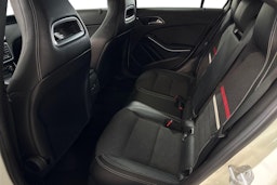 Valkoinen Mercedes-Benz A 2014 kuva 10.