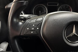 Valkoinen Mercedes-Benz A 2014 kuva 15.