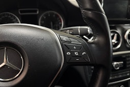 Valkoinen Mercedes-Benz A 2014 kuva 16.