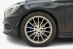 musta Mercedes-Benz A 2014 kuva 9.