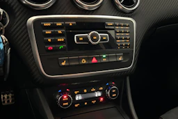 musta Mercedes-Benz A 2014 kuva 19.