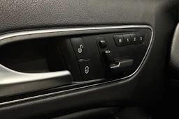 valkoinen Mercedes-Benz A 2014 kuva 17.