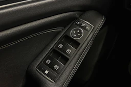 valkoinen Mercedes-Benz A 2014 kuva 18.