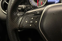 valkoinen Mercedes-Benz A 2014 kuva 21.