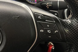 valkoinen Mercedes-Benz A 2014 kuva 22.