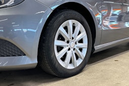 harmaa Mercedes-Benz A 2014 kuva 11.