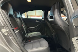 harmaa Mercedes-Benz A 2014 kuva 16.