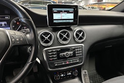 harmaa Mercedes-Benz A 2014 kuva 20.