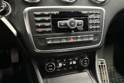 harmaa Mercedes-Benz A 2014 kuva 21.