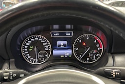 harmaa Mercedes-Benz A 2014 kuva 23.