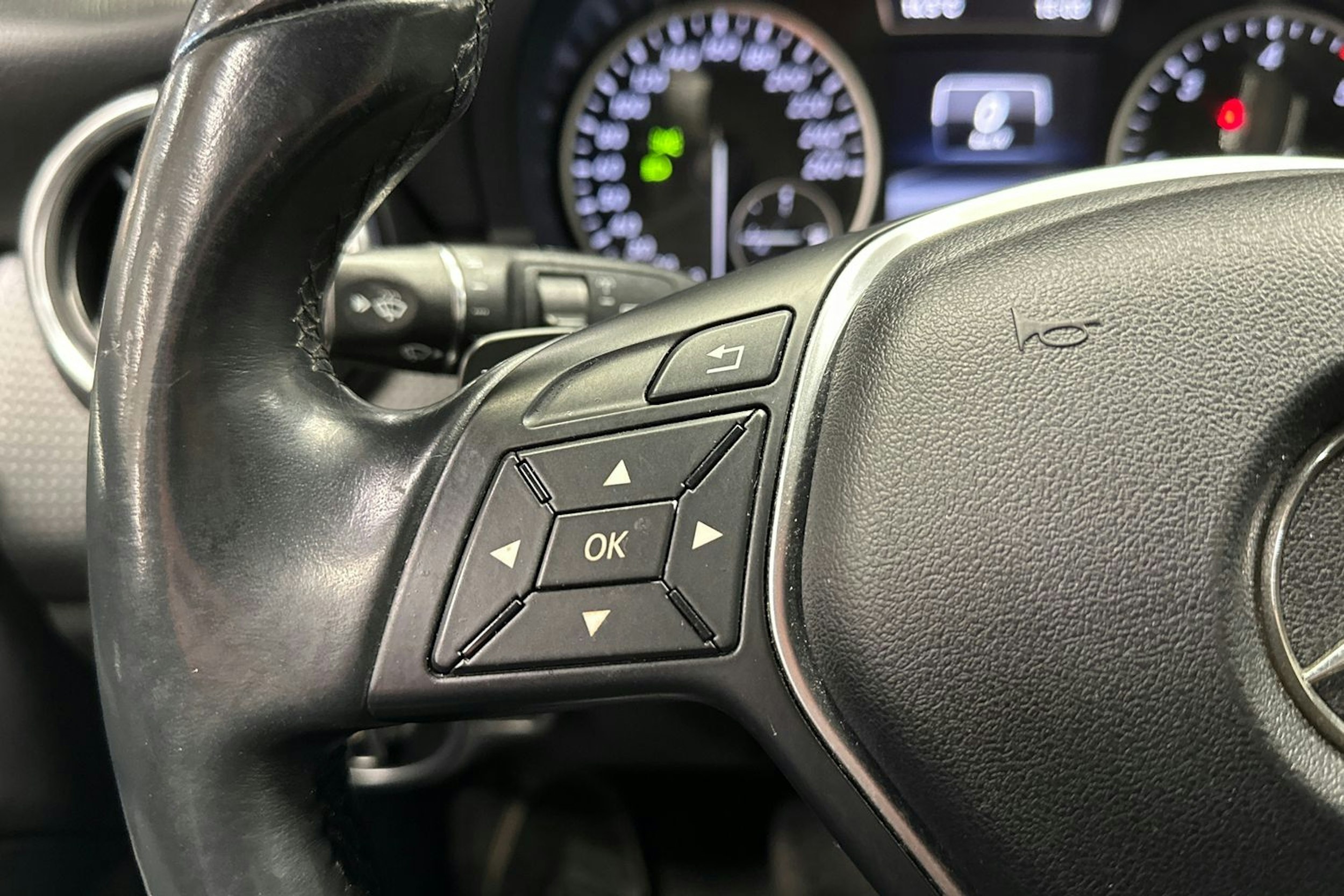 harmaa Mercedes-Benz A 2014 kuva 25.