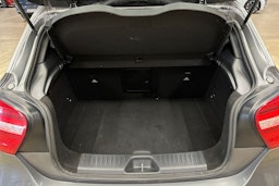 harmaa Mercedes-Benz A 2014 kuva 29.
