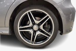 Harmaa Mercedes-Benz A 2014 kuva 11.
