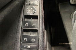 Harmaa Mercedes-Benz A 2014 kuva 19.