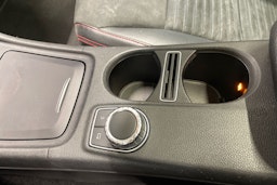Harmaa Mercedes-Benz A 2014 kuva 25.