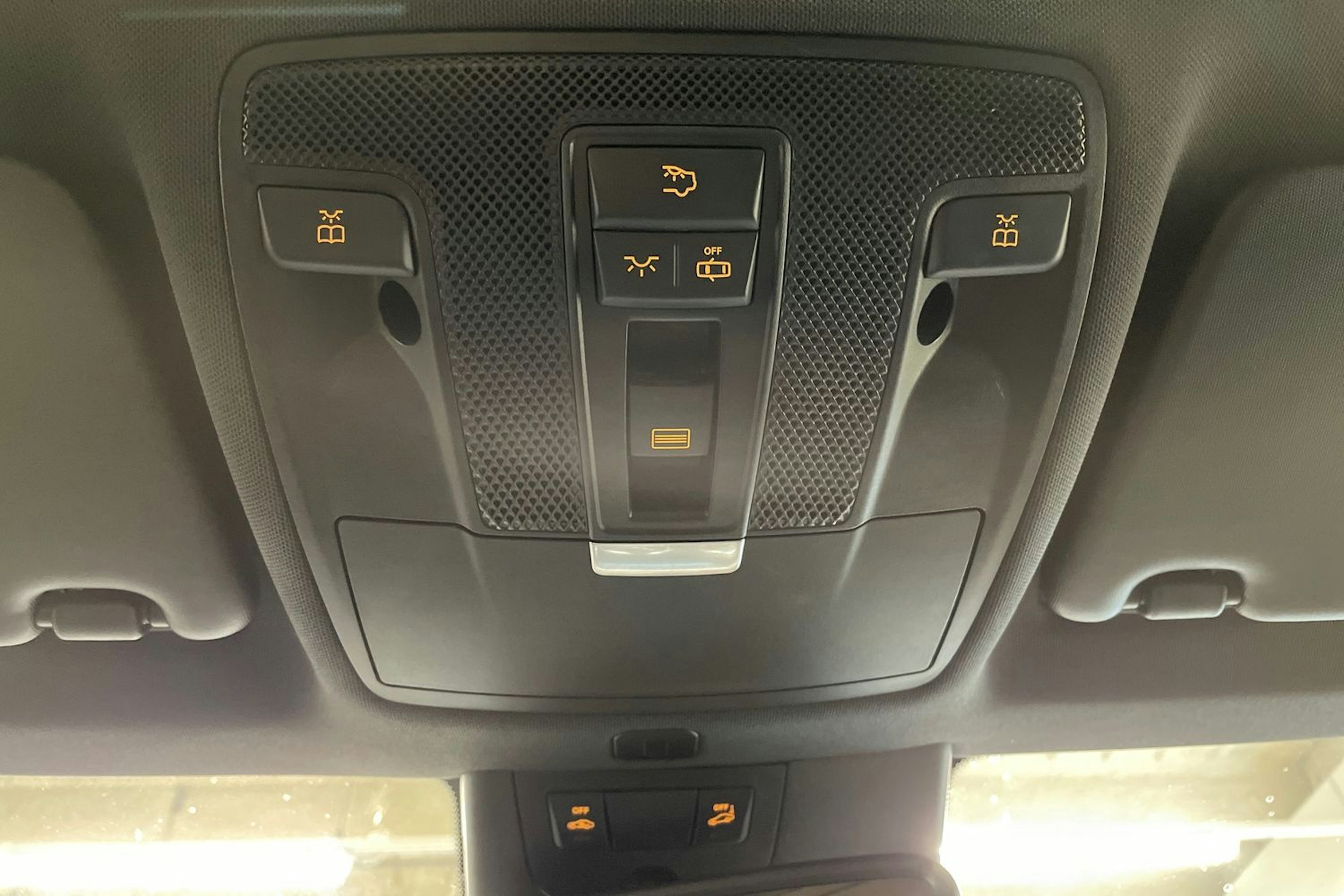 Harmaa Mercedes-Benz A 2014 kuva 26.
