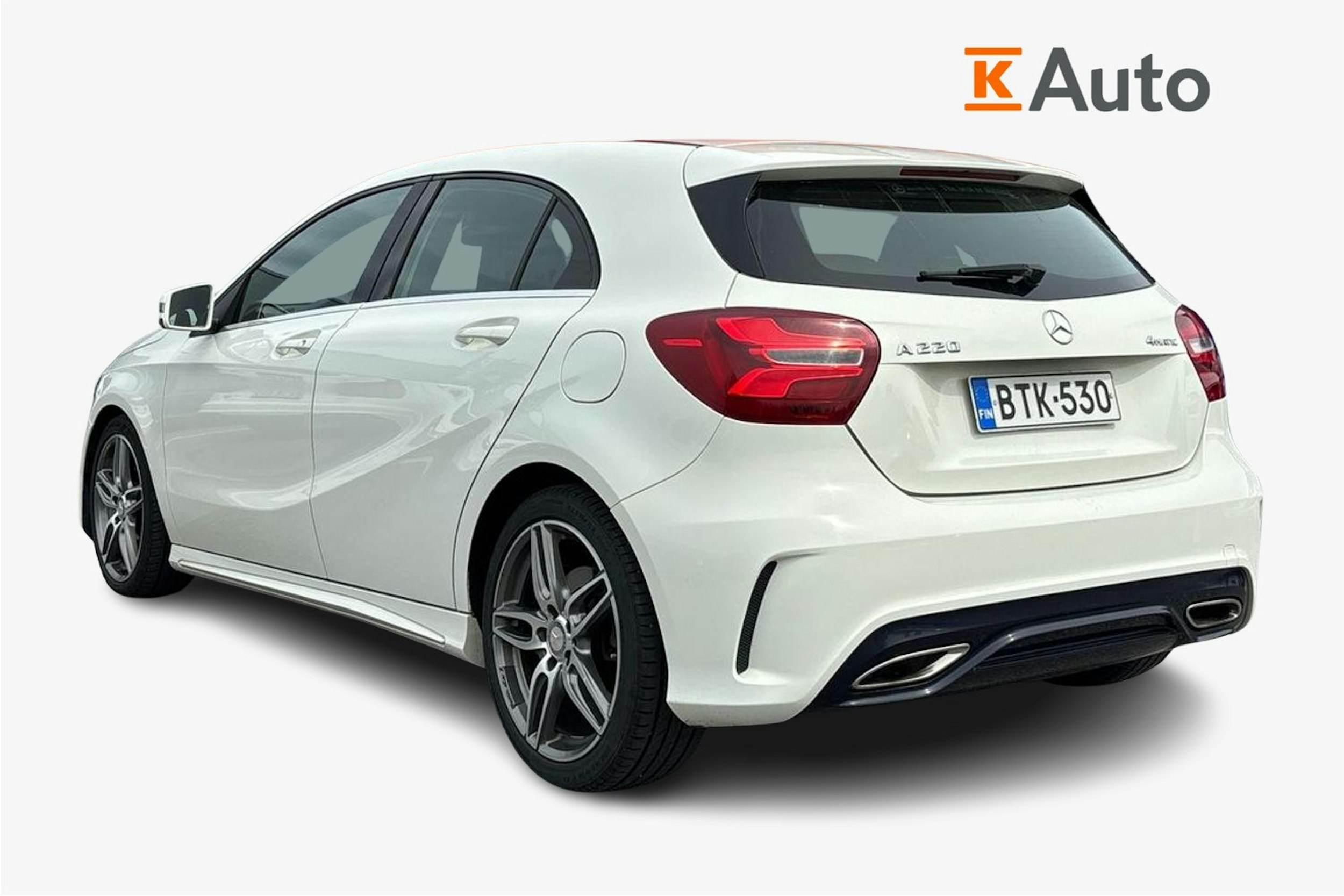 valkoinen Mercedes-Benz A 2015 kuva 2.