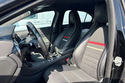 musta Mercedes-Benz A 2015 kuva 4.