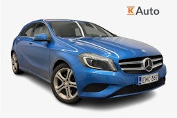 sininen Mercedes-Benz A 2015 kuva 1.