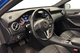 sininen Mercedes-Benz A 2015 kuva 3.