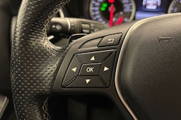 sininen Mercedes-Benz A 2015 kuva 13.