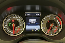 sininen Mercedes-Benz A 2015 kuva 16.