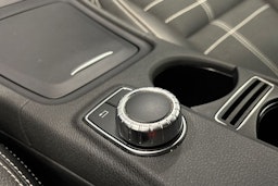 sininen Mercedes-Benz A 2015 kuva 18.