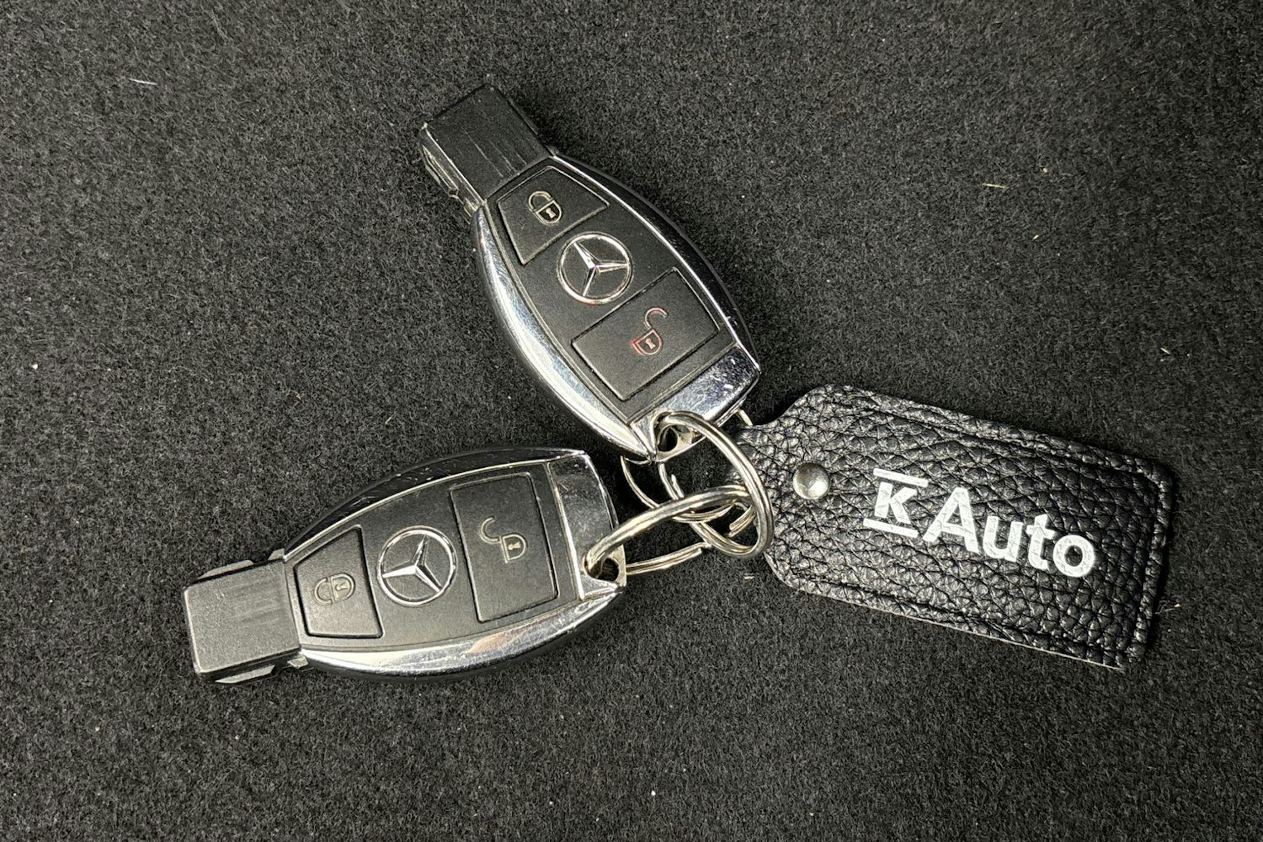 sininen Mercedes-Benz A 2015 kuva 20.