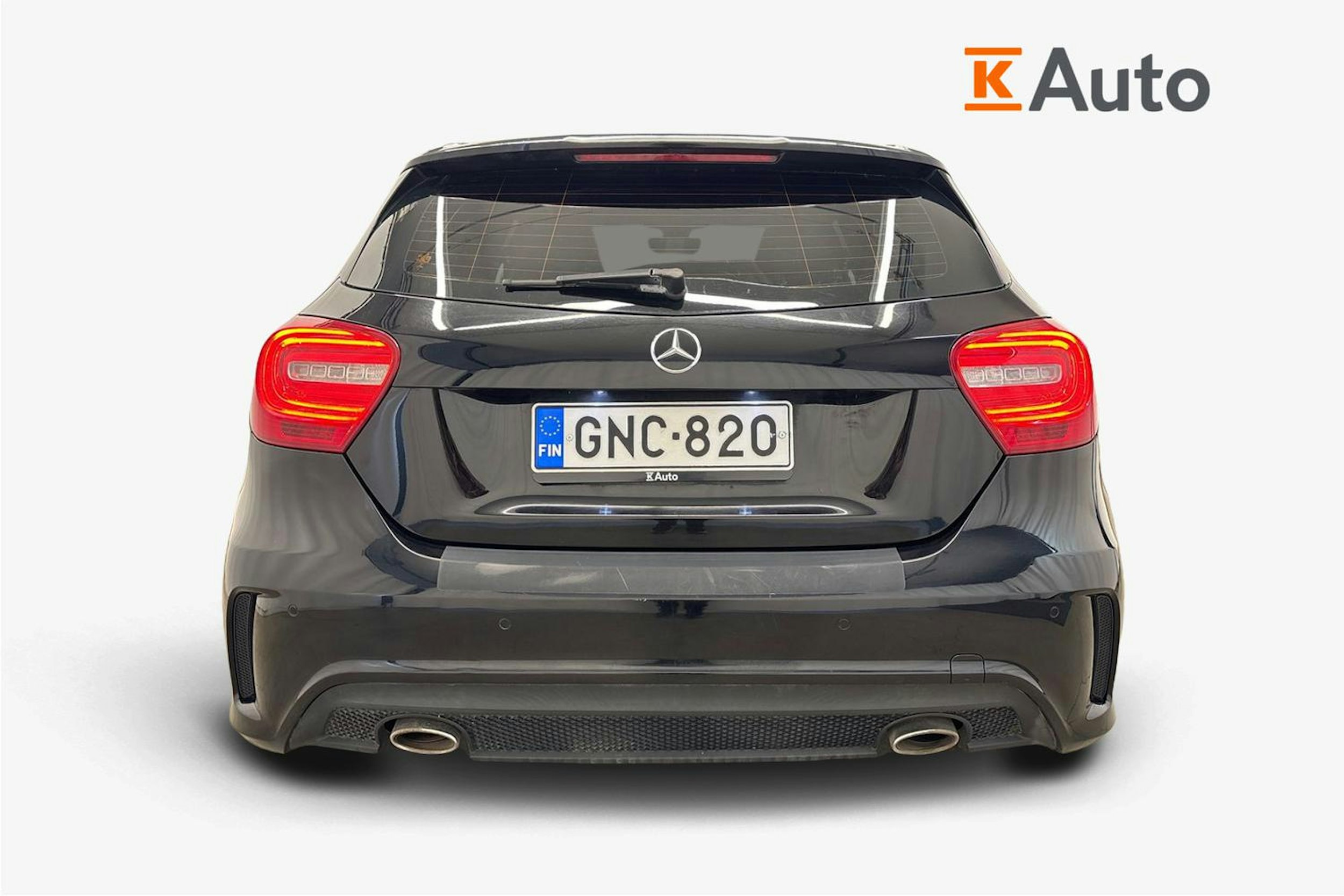 Musta Mercedes-Benz A 2015 kuva 3.