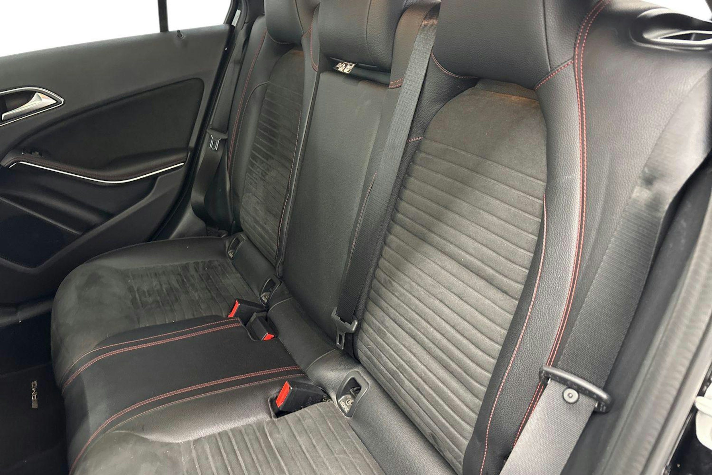 Musta Mercedes-Benz A 2015 kuva 10.