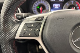 Musta Mercedes-Benz A 2015 kuva 17.