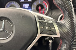 Musta Mercedes-Benz A 2015 kuva 18.