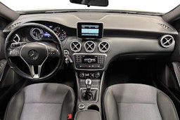 valkoinen Mercedes-Benz A 2015 kuva 9.