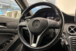 valkoinen Mercedes-Benz A 2015 kuva 14.