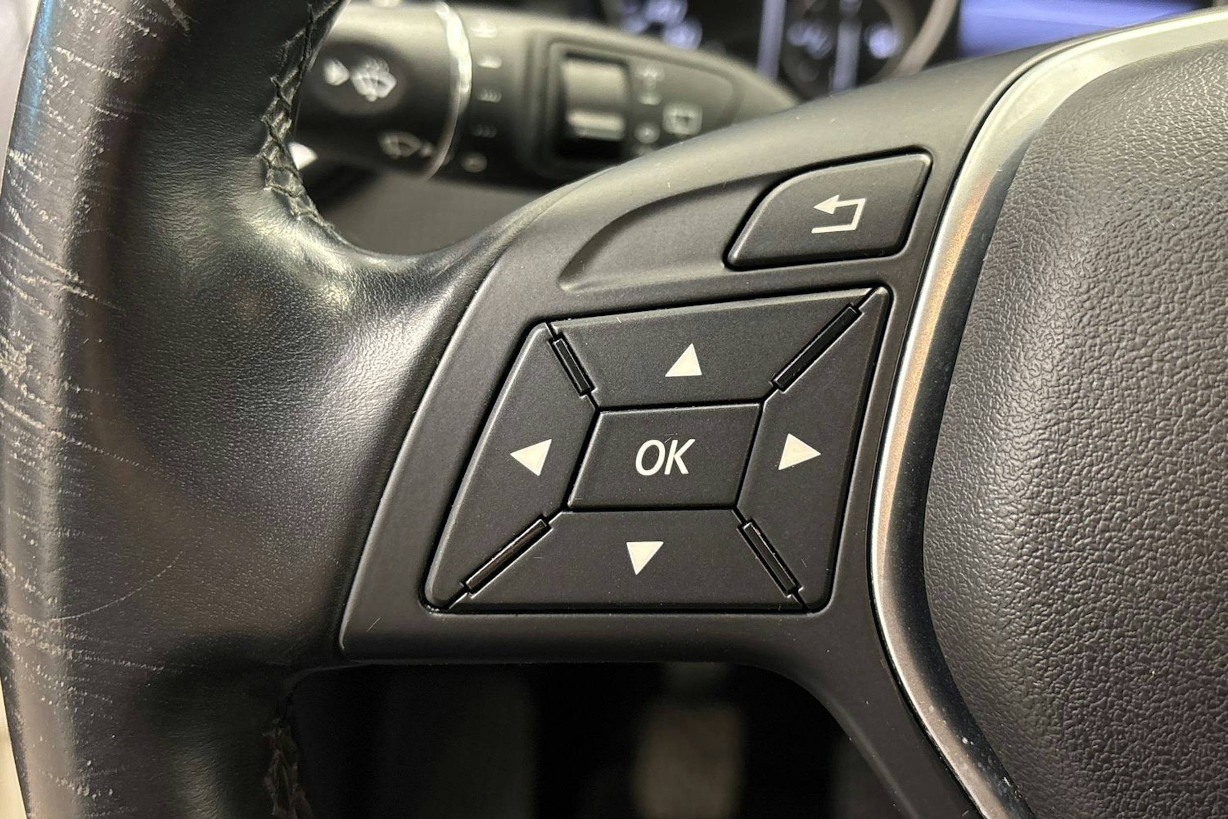 valkoinen Mercedes-Benz A 2015 kuva 15.