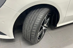 valkoinen Mercedes-Benz A 2015 kuva 10.