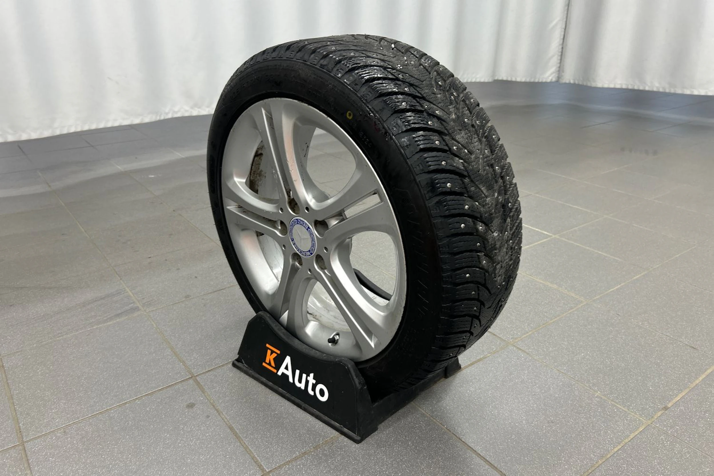 valkoinen Mercedes-Benz A 2015 kuva 13.
