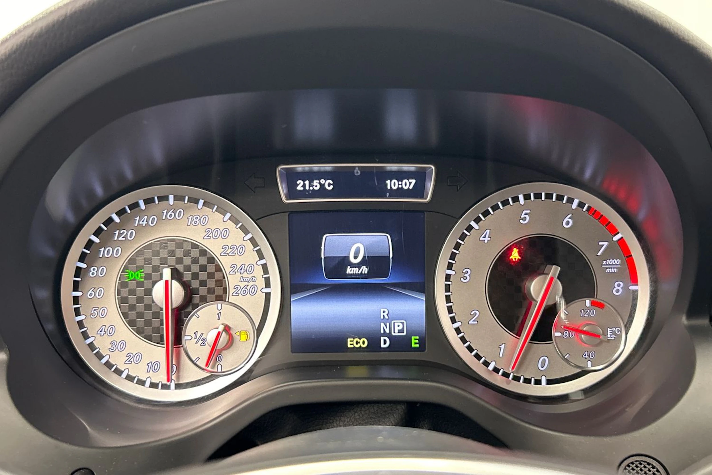 valkoinen Mercedes-Benz A 2015 kuva 14.