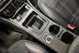 valkoinen Mercedes-Benz A 2015 kuva 22.