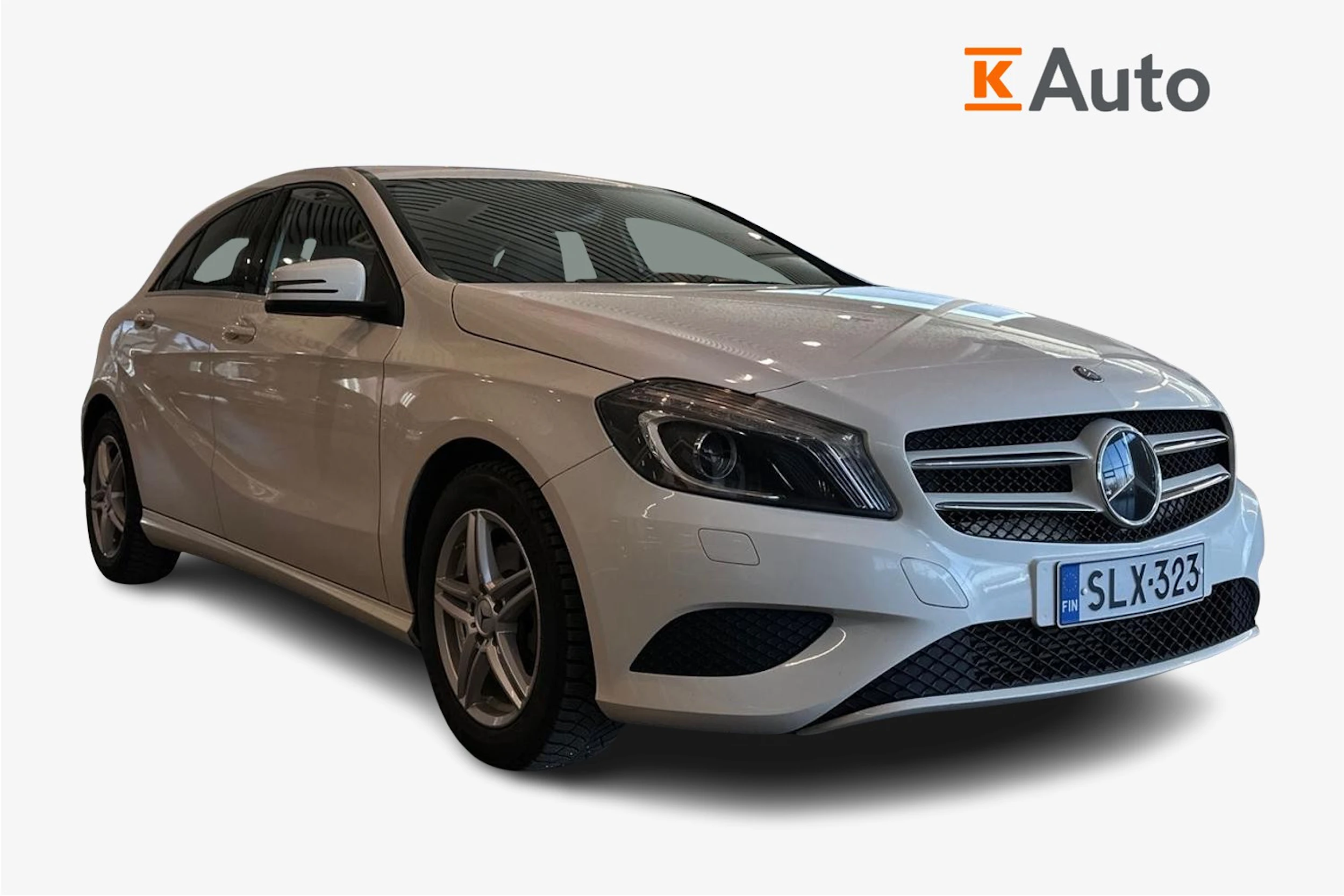 valkoinen Mercedes-Benz A 2015 kuva 1.