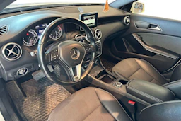 valkoinen Mercedes-Benz A 2015 kuva 3.