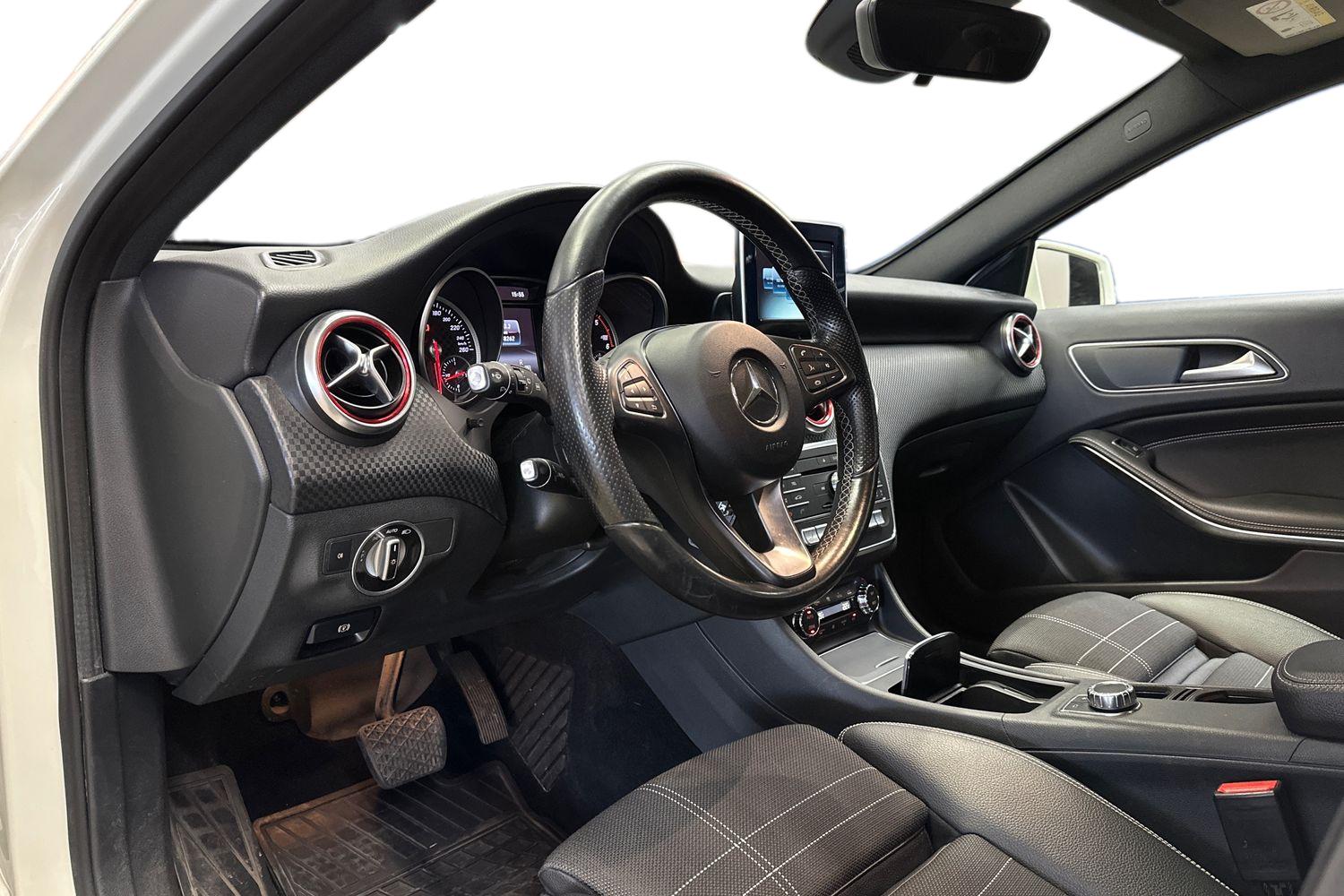 Mercedes-Benz A 200 d 4Matic A 2016, photo 6/25