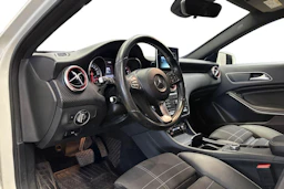 valkoinen Mercedes-Benz A 2016 kuva 6.