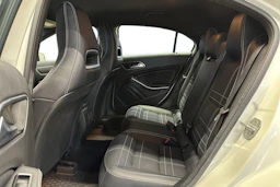 valkoinen Mercedes-Benz A 2016 kuva 8.