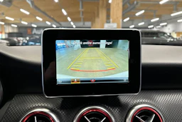 valkoinen Mercedes-Benz A 2016 kuva 12.